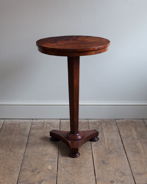 william iv mahogany pedestal lamp table - CATEGORY: ANTIQUE TABLES - DATED 19TH CENTURY