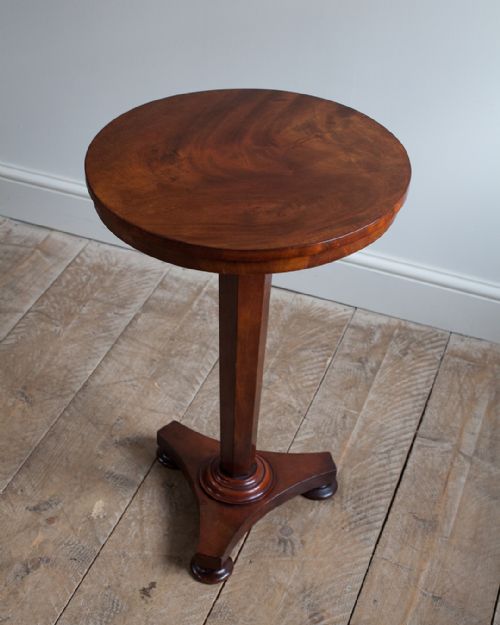 WILLIAM IV MAHOGANY PEDESTAL LAMP TABLE - ADDITIONAL PHOTO 1
