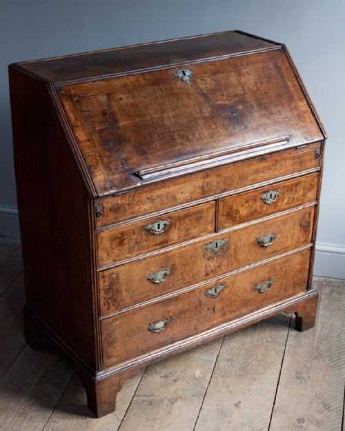 WILLIAM MARY WALNUT BUREAU - ADDITIONAL PHOTO 5