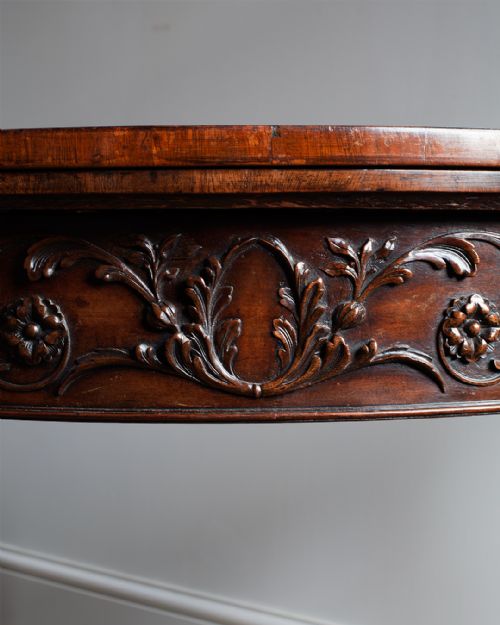 RARE FINE QUALITY GEORGE III MAHOGANY DEMI LUNE CARD TABLE - ADDITIONAL PHOTO 4