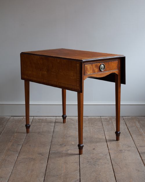 george iii satinwood pembroke table - CATEGORY: ANTIQUE TABLES - DATED 18TH CENTURY