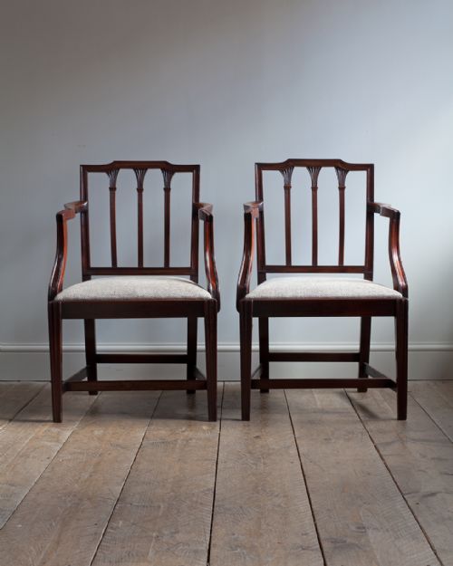 PAIR OF GEORGIAN CARVER CHAIRS - ADDITIONAL PHOTO 1