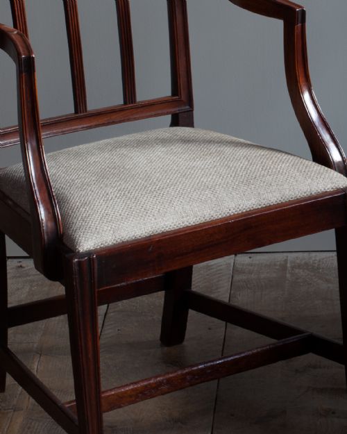 PAIR OF GEORGIAN CARVER CHAIRS - ADDITIONAL PHOTO 8