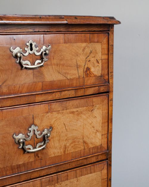 GEORGE II WALNUT AND FRUITWOOD CHEST OF DRAWERS - ADDITIONAL PHOTO 4