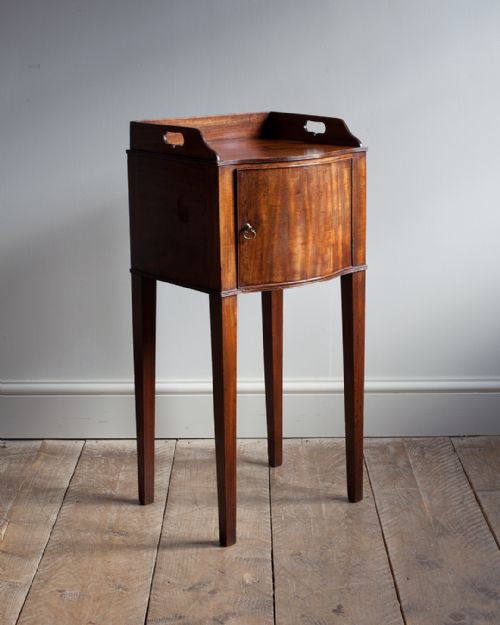 georgian bedside cupboard - CATEGORY: ANTIQUE CUPBOARDS - DATED 18TH CENTURY