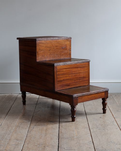 regency mahogany library steps - CATEGORY: ANTIQUE MISCELLANEOUS - DATED 19TH CENTURY