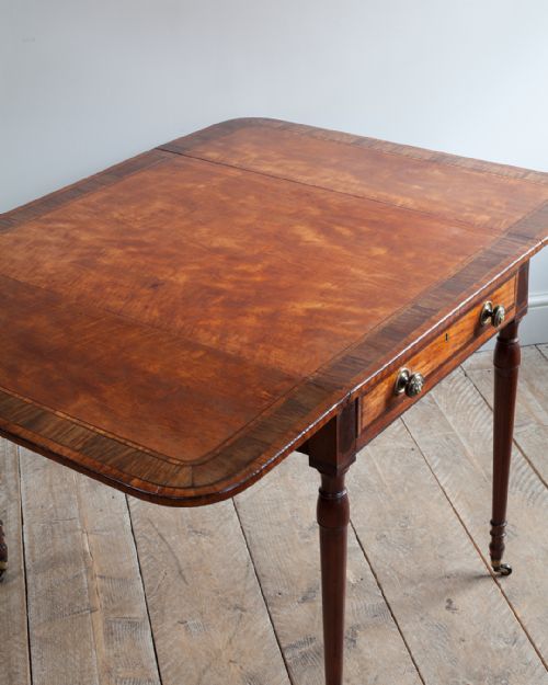GEORGE IV SATINWOOD PEMBROKE TABLE - ADDITIONAL PHOTO 3