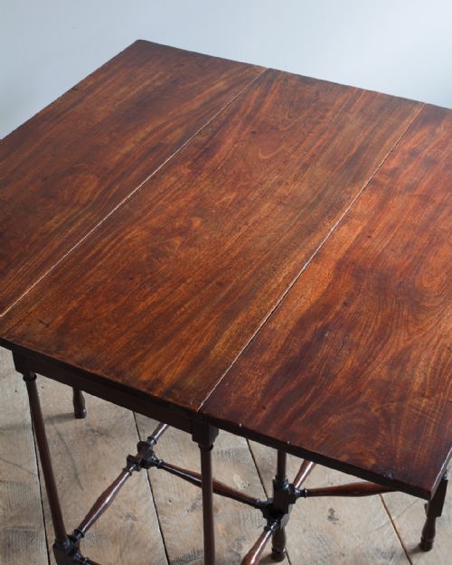 GEORGE III MAHOGANY 'SPIDER LEG' TABLE - ADDITIONAL PHOTO 4