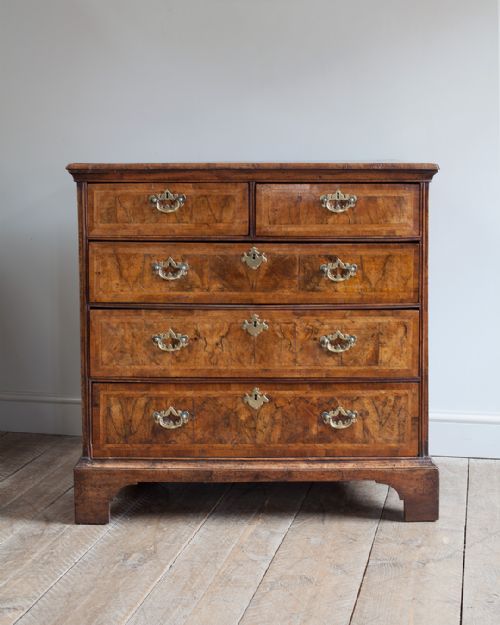 GEORGE II WALNUT CHEST OF DRAWERS - ADDITIONAL PHOTO 1