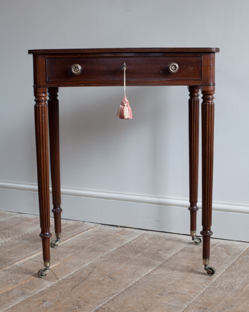 REGENCY MAHOGANY CHAMBER WRITING TABLE - ADDITIONAL PHOTO 3