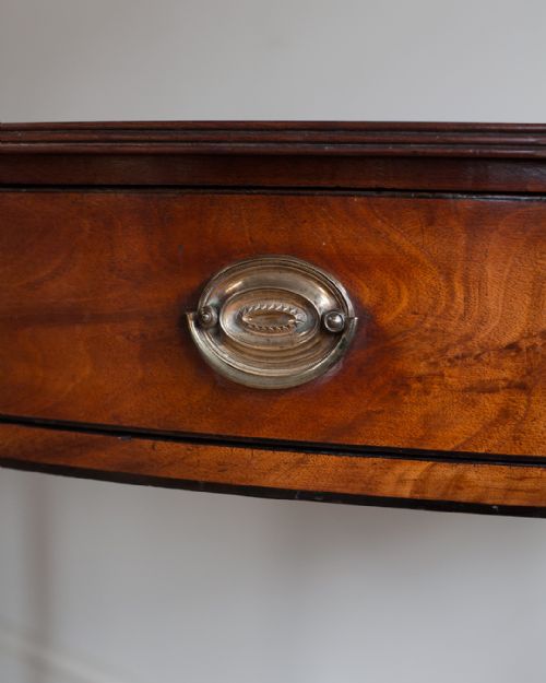 GEORGE IV MAHOGANY BOWFRONT SIDE TABLE - ADDITIONAL PHOTO 5