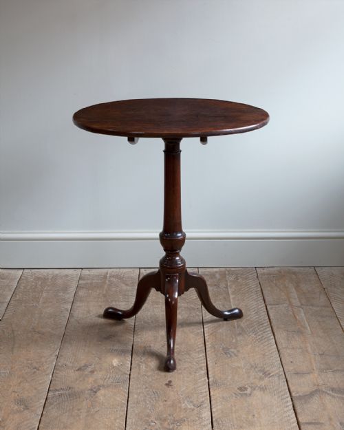 george iii mahogany lamp table - CATEGORY: ANTIQUE TABLES - DATED 19TH CENTURY