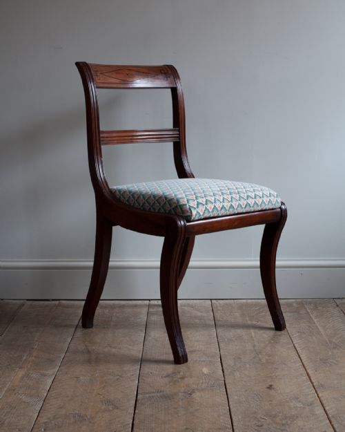 SET OF 8 REGENCY MAHOGANY DINING CHAIRS - ADDITIONAL PHOTO 4