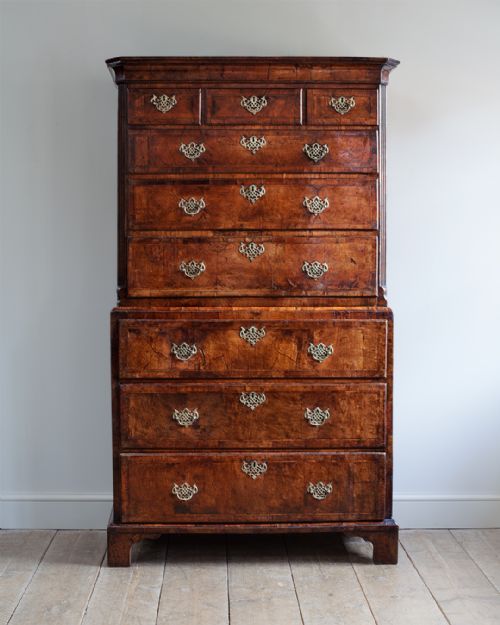 george ii walnut chest on chest - CATEGORY: ANTIQUE CHEST OF DRAWERS - DATED 18TH CENTURY