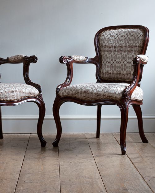 PAIR OF WILLIAM IV MAHOGANY ARM CHAIRS - ADDITIONAL PHOTO 10