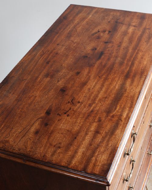 GEORGIAN MAHOGANY CHEST OF DRAWERS - ADDITIONAL PHOTO 5
