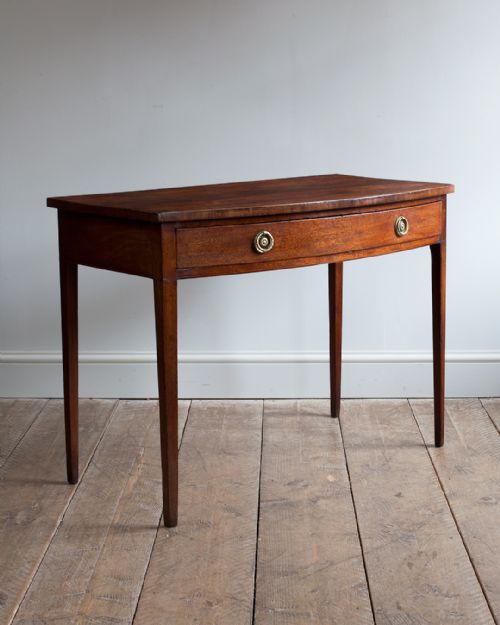 george iii mahogany bowfront side table - CATEGORY: ANTIQUE TABLES - DATED 19TH CENTURY