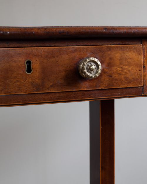 REGENCY MAHOGANY SOFA TABLE OF GOOD PROPORTIONS - ADDITIONAL PHOTO 5