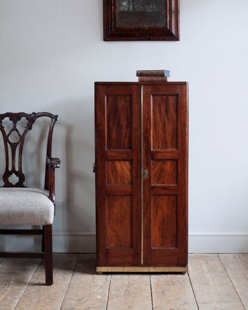 19TH CENTURY MAHOGANY SHIPS' PENNANTS CABINET - ADDITIONAL PHOTO 2