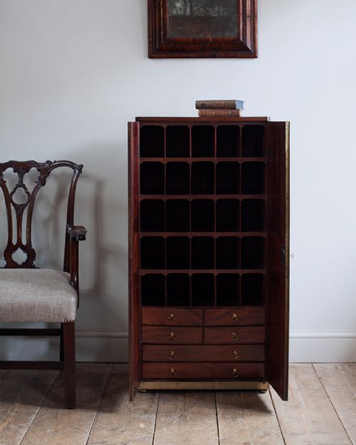 19TH CENTURY MAHOGANY SHIPS' PENNANTS CABINET - ADDITIONAL PHOTO 3