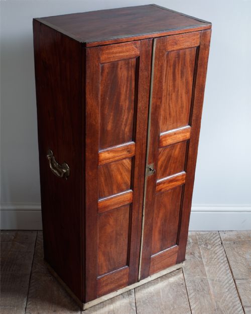 19TH CENTURY MAHOGANY SHIPS' PENNANTS CABINET - ADDITIONAL PHOTO 4