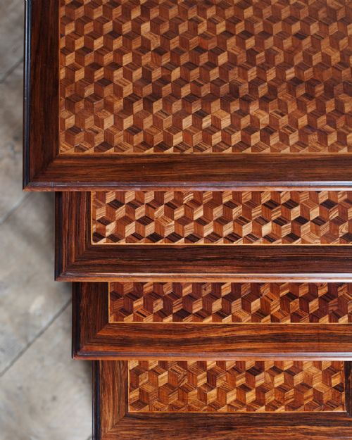 19TH CENTURY ROSEWOOD AND PARQUETRY NEST OF FOUR TABLES - ADDITIONAL PHOTO 5