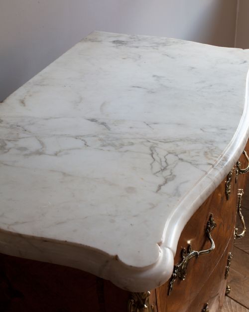 19TH CENTURY FRENCH BOMB COMMODE - ADDITIONAL PHOTO 4