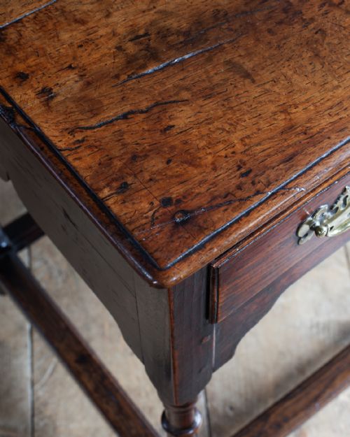 CHARMING EARLY GEORGIAN OAK SIDE TABLE - ADDITIONAL PHOTO 5