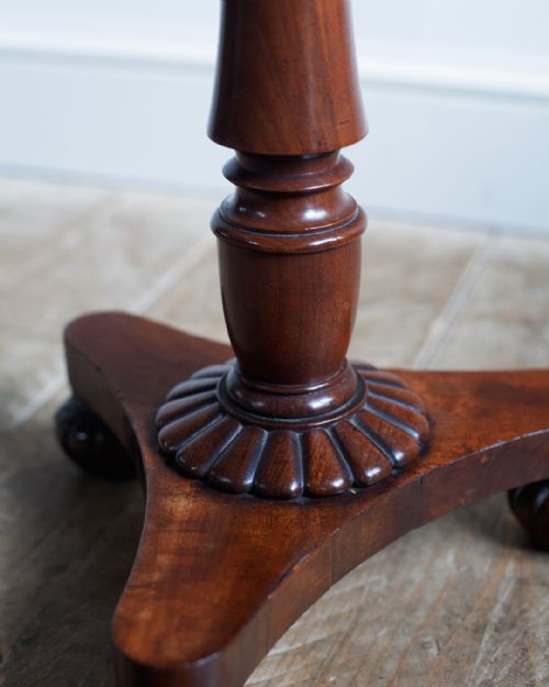 WILLIAM IV MAHOGANY PEDESTAL LAMP TABLE - ADDITIONAL PHOTO 6