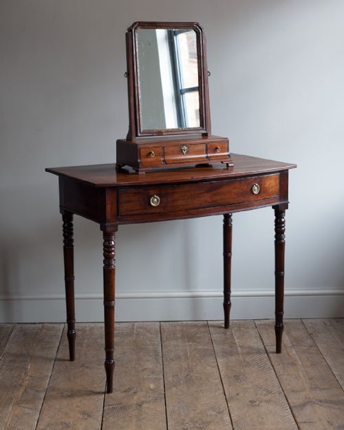 GEORGE IV MAHOGANY BOWFRONT SIDE TABLE - ADDITIONAL PHOTO 1