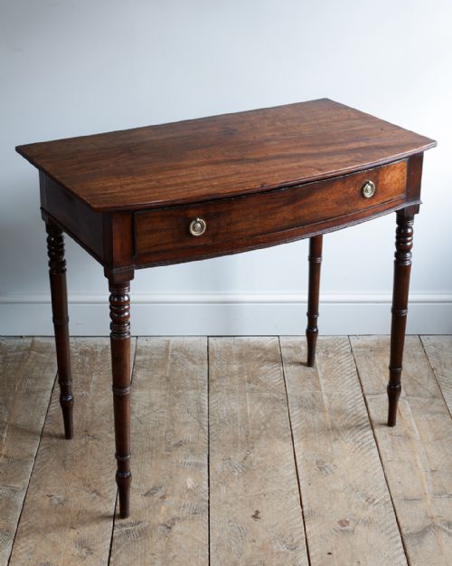 GEORGE IV MAHOGANY BOWFRONT SIDE TABLE - ADDITIONAL PHOTO 3