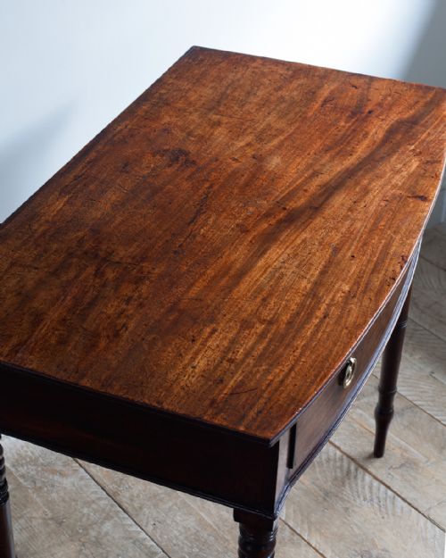 GEORGE IV MAHOGANY BOWFRONT SIDE TABLE - ADDITIONAL PHOTO 4