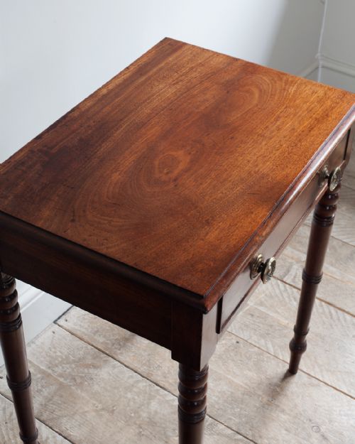 SMALL REGENCY MAHOGANY SIDE TABLE - ADDITIONAL PHOTO 2