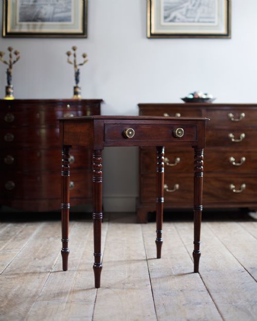 SMALL REGENCY MAHOGANY SIDE TABLE - ADDITIONAL PHOTO 5