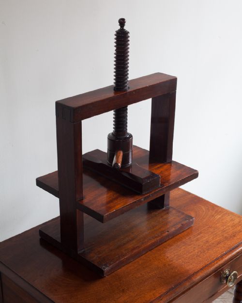 19TH CENTURY MAHOGANY BOOK PRESS - ADDITIONAL PHOTO 1
