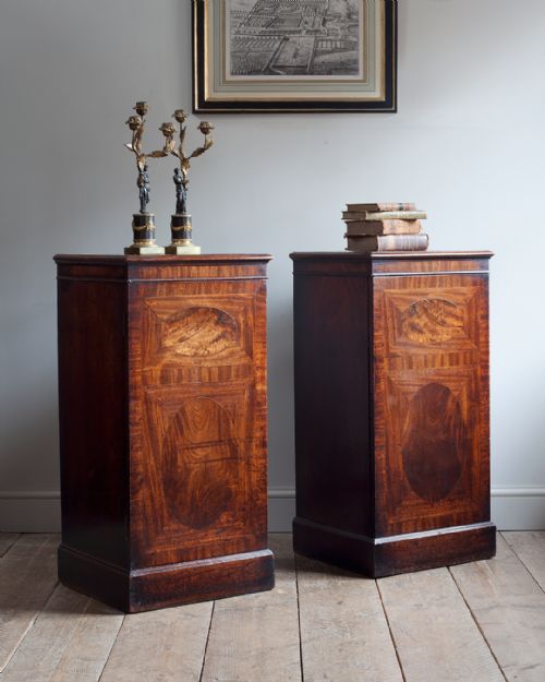 18TH CENTURY MAHOGANY PEDESTALS IN THE MANNER OF GILLOWS - ADDITIONAL PHOTO 2
