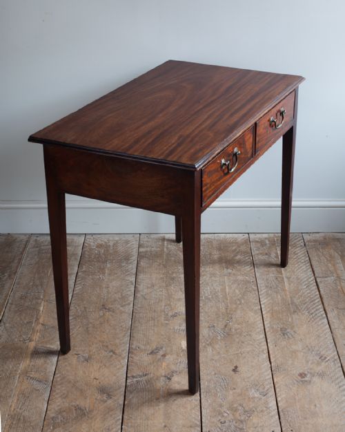 GEORGIAN MAHOGANY SIDE TABLE OF GOOD COLOUR AND PATINA - ADDITIONAL PHOTO 3