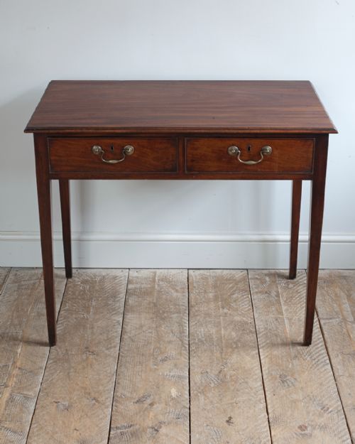 GEORGIAN MAHOGANY SIDE TABLE OF GOOD COLOUR AND PATINA - ADDITIONAL PHOTO 4