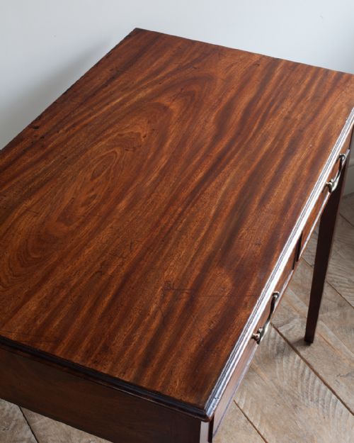 GEORGIAN MAHOGANY SIDE TABLE OF GOOD COLOUR AND PATINA - ADDITIONAL PHOTO 5