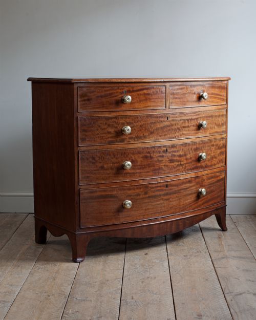 regency mahogany bowfront chest of drawers - CATEGORY: ANTIQUE CHEST OF DRAWERS - DATED 19TH CENTURY