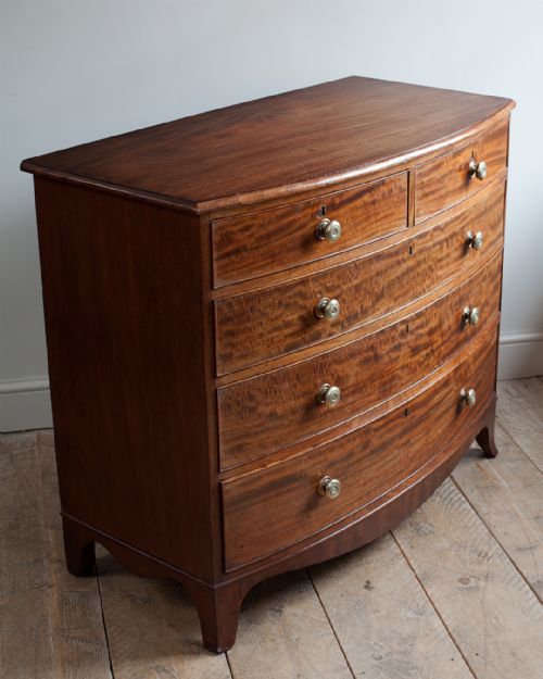 REGENCY MAHOGANY BOWFRONT CHEST OF DRAWERS - ADDITIONAL PHOTO 3