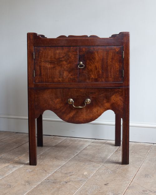 GEORGE III MAHOGANY TRAY TOP COMMODE - ADDITIONAL PHOTO 1