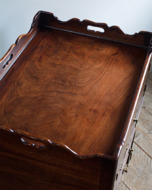 GEORGE III MAHOGANY TRAY TOP COMMODE - ADDITIONAL PHOTO 4