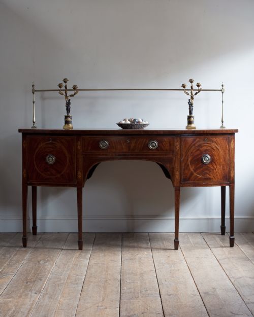 GEORGIAN MAHOGANY BOWFRONT SIDEBOARD - ADDITIONAL PHOTO 3