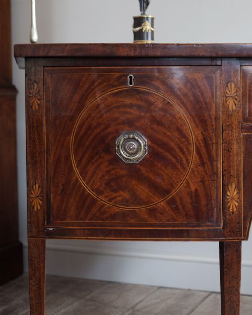 GEORGIAN MAHOGANY BOWFRONT SIDEBOARD - ADDITIONAL PHOTO 10