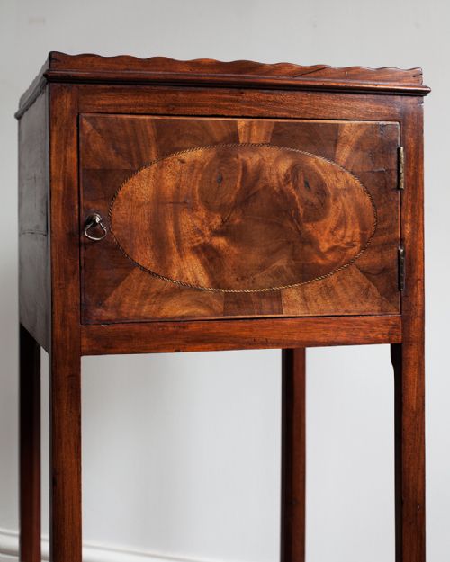 GEORGE III MAHOGANY POT CUPBOARD - ADDITIONAL PHOTO 3