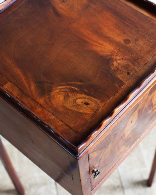 GEORGE III MAHOGANY POT CUPBOARD - ADDITIONAL PHOTO 4