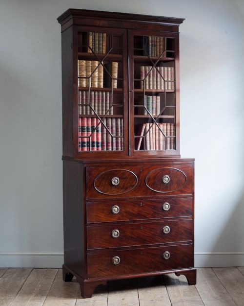GEORGE III MAHOGANY SECRETAIRE BOOKCASE - ADDITIONAL PHOTO 2
