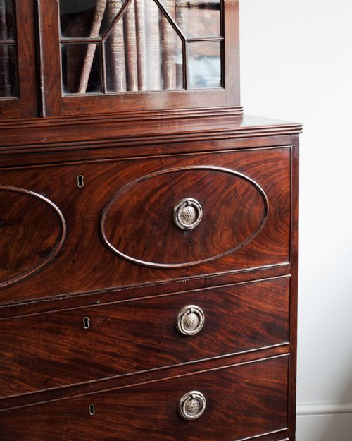 GEORGE III MAHOGANY SECRETAIRE BOOKCASE - ADDITIONAL PHOTO 4
