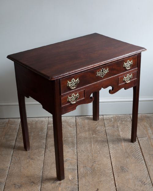 GEORGIAN MAHOGANY LOWBOY - ADDITIONAL PHOTO 3